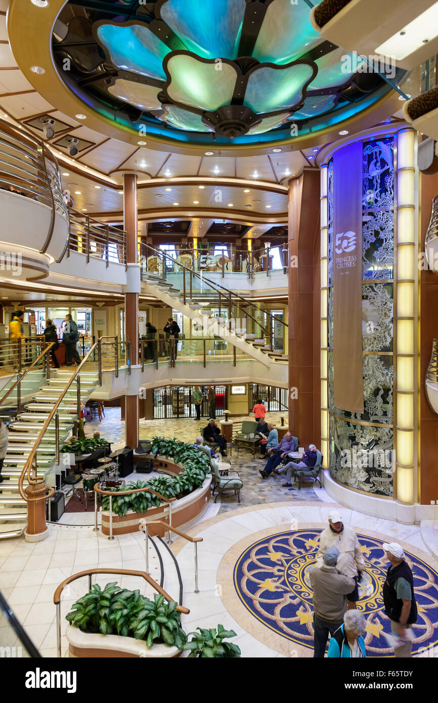 Caribbean princess cruise ship
