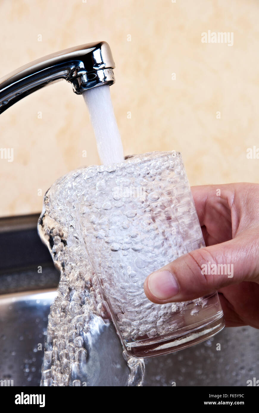 Tap water glass hi-res stock photography and images - Alamy