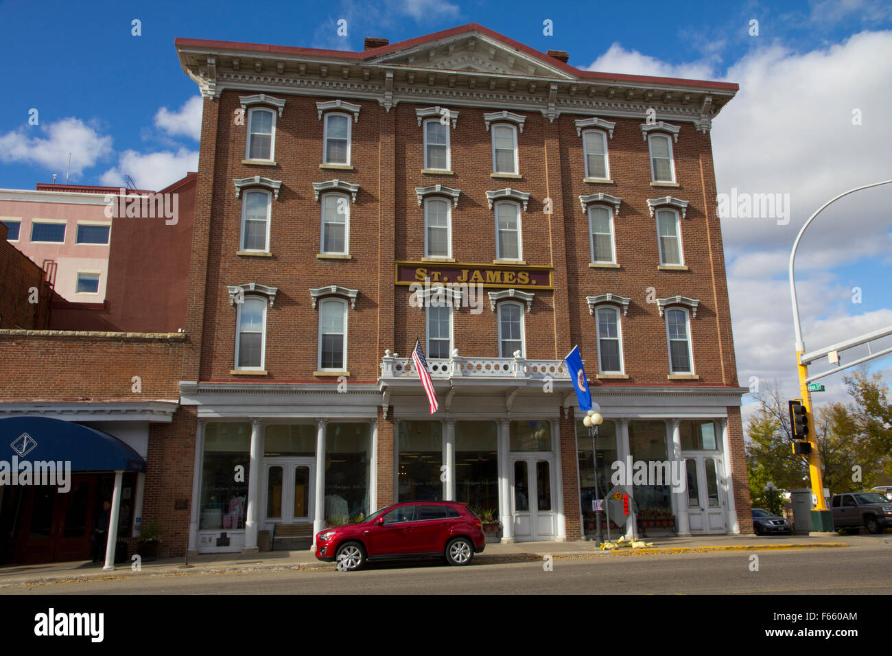 St James Hotel Hi Res Stock Photography And Images Alamy