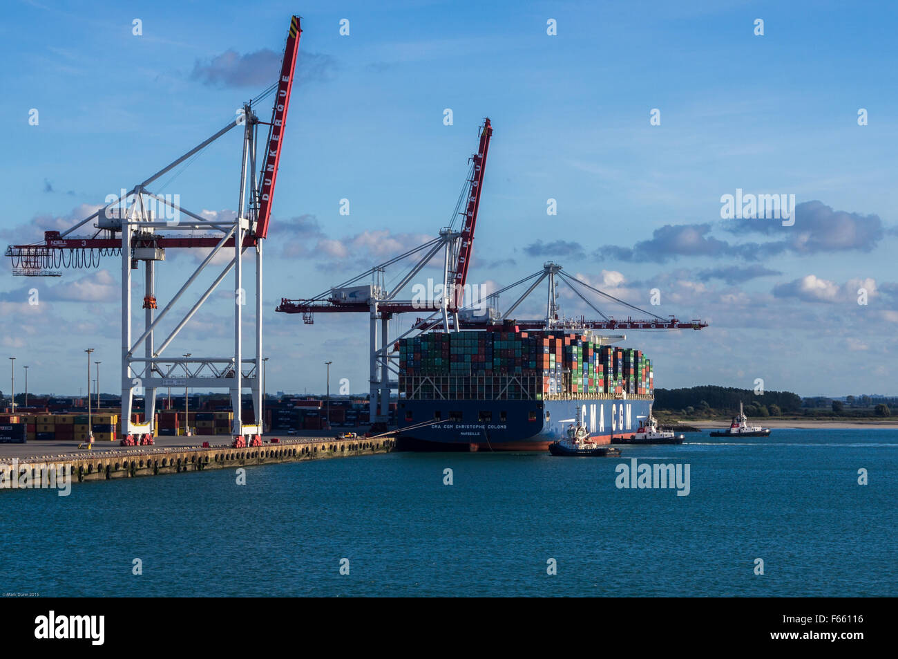 Dunkerque port hi-res stock photography and images - Alamy