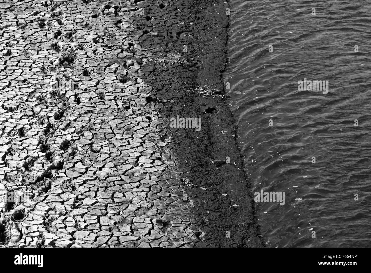 Clay soil Black and White Stock Photos & Images - Alamy