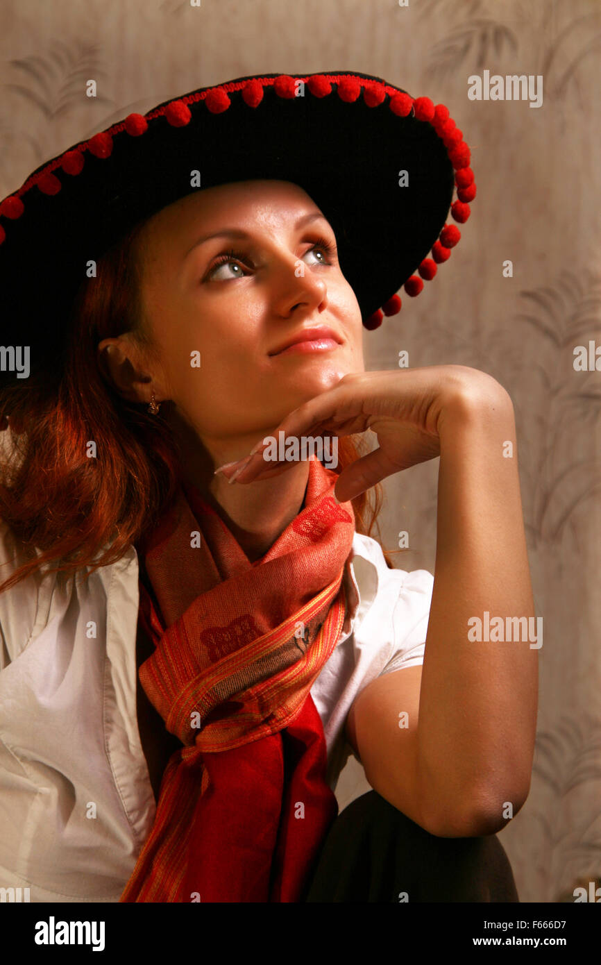 Beautiful woman in sombrero hat Stock Photo - Alamy