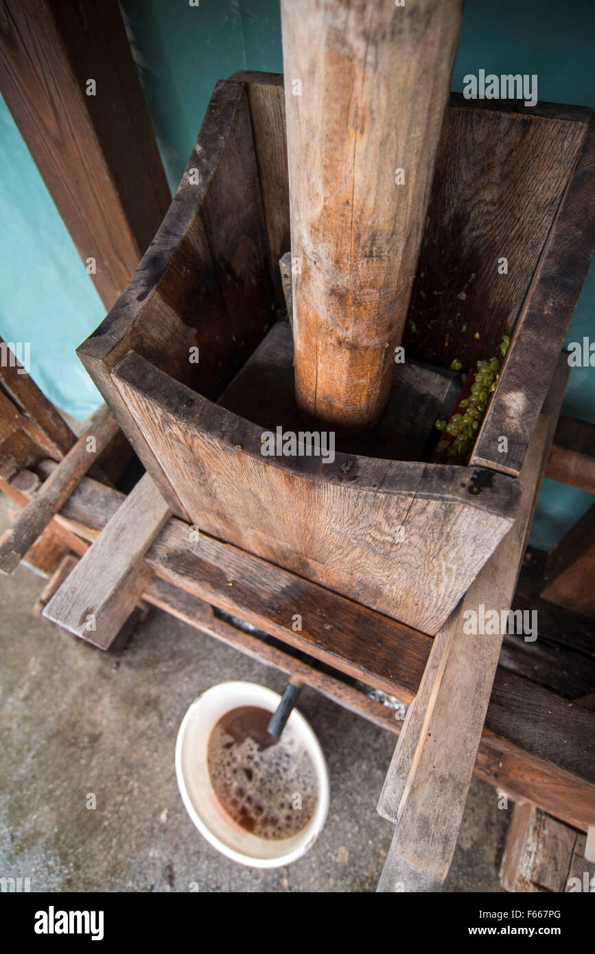 Grapes wine Stock Photo Alamy