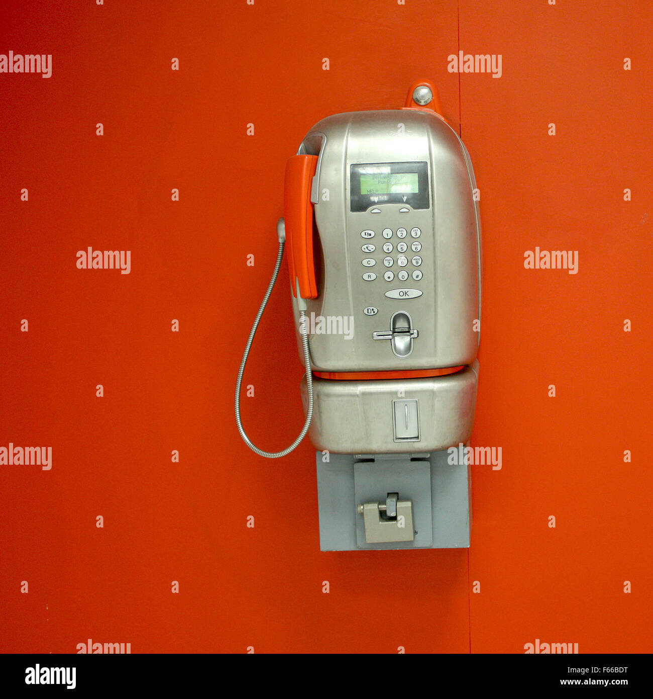 Pay phone wall hi-res stock photography and images - Alamy
