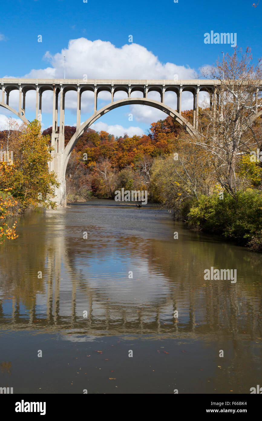 Cuyahoga Valley National Park, Ohio - A bridge over the Cuyahoga River at Brecksville. Stock Photo