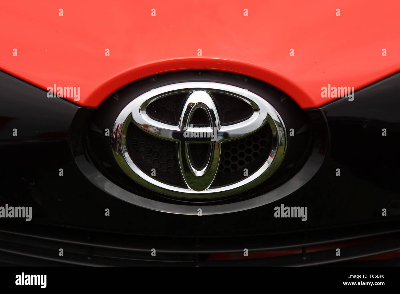 Toyota car badge Stock Photo - Alamy