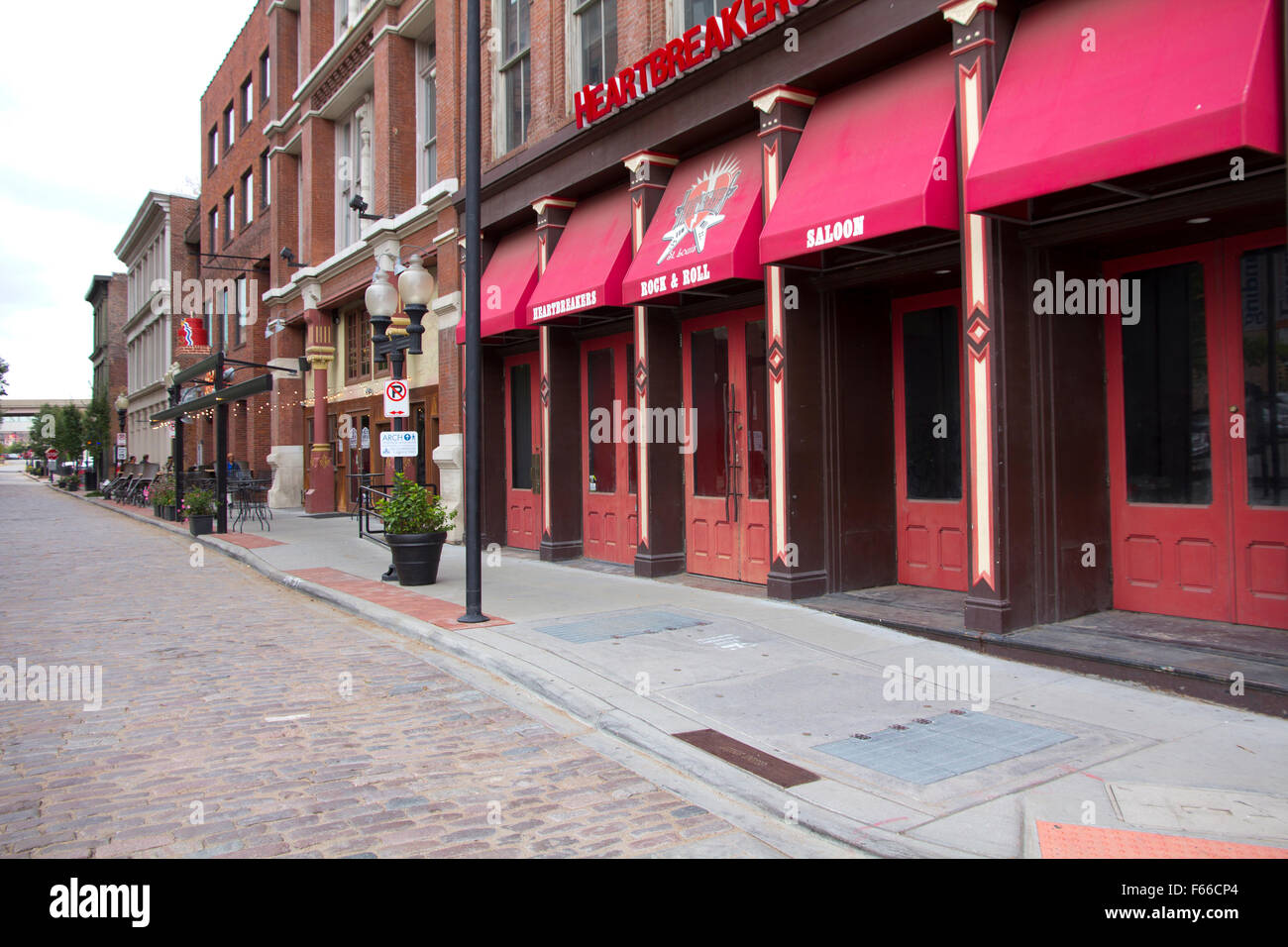 Historic Laclede's Landing street scene, St. Louis, MO Stock Photo Alamy