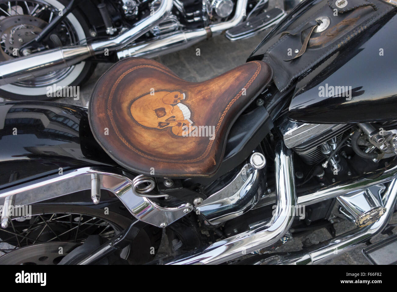 Custom leather seats 2024 for harley davidson