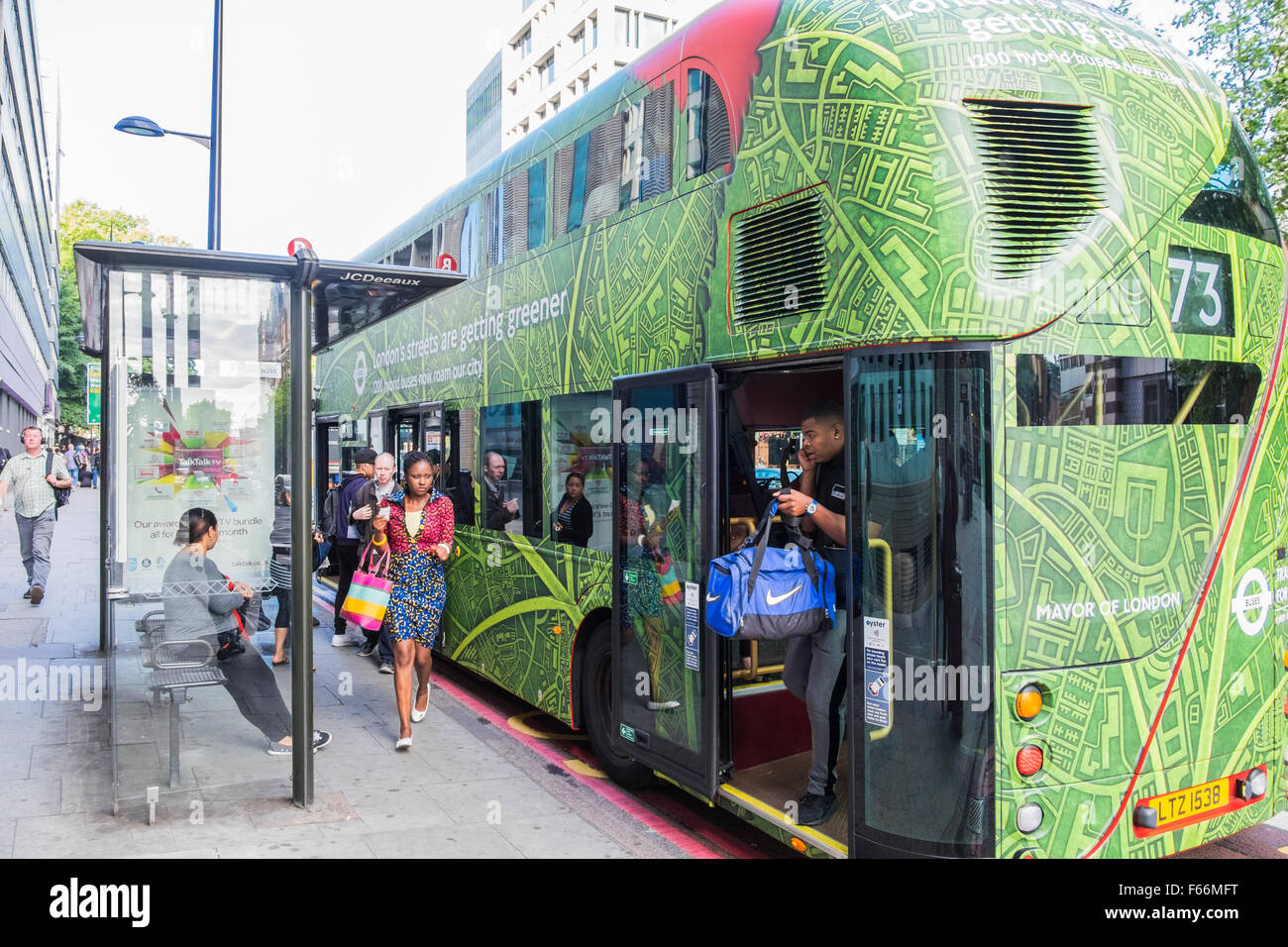 73 bus route hi-res stock photography and images - Alamy