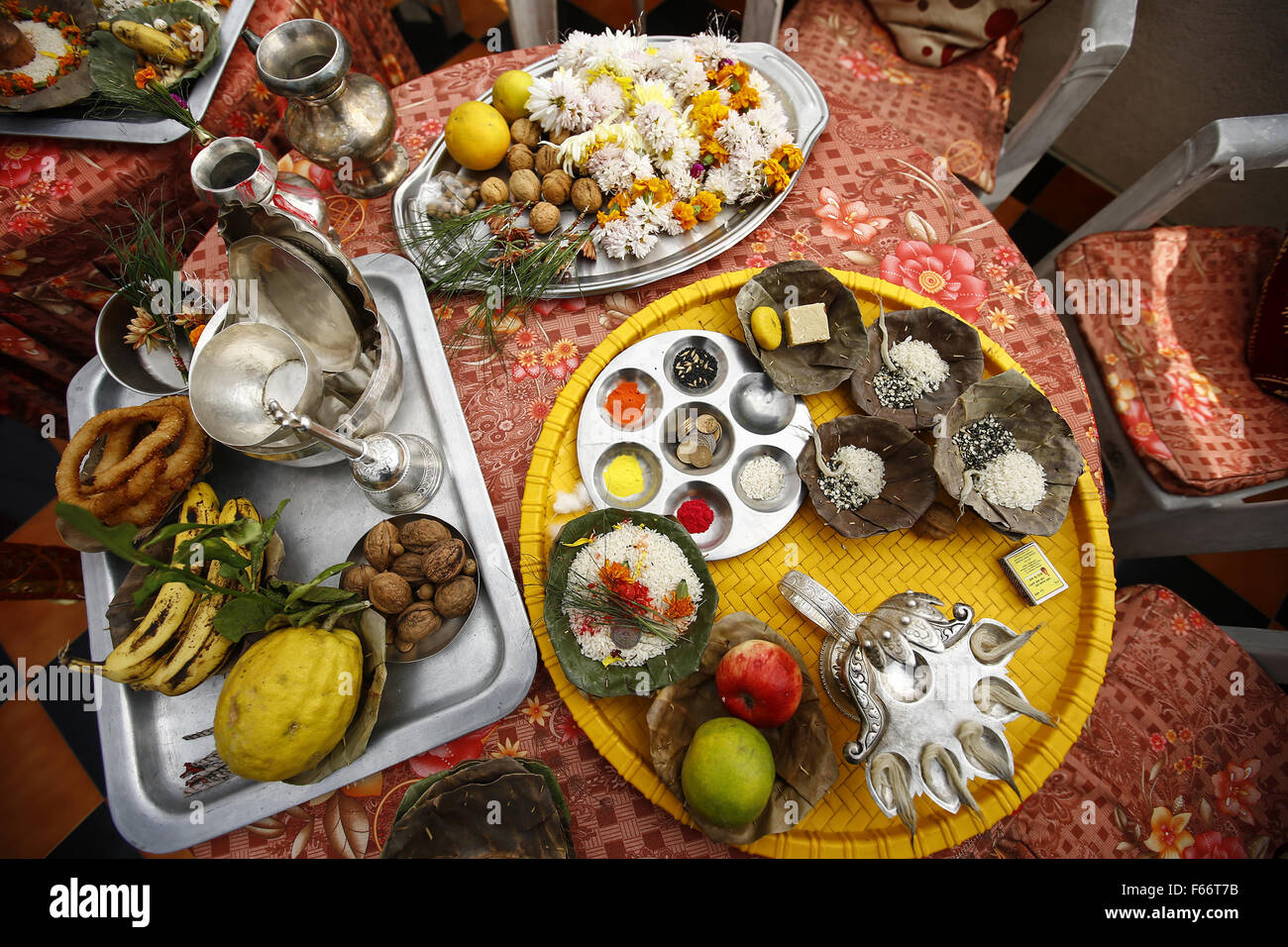 Kathmandu, Nepal. 13th November, 2015. Garlands and other prayer items