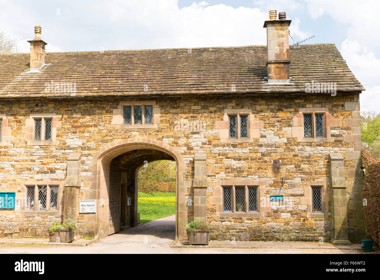 Haddon Hall Derbyshire Elizabethan Charm Pride and Prejudice Tourism Buxton Near Chatsworth Stock Photo