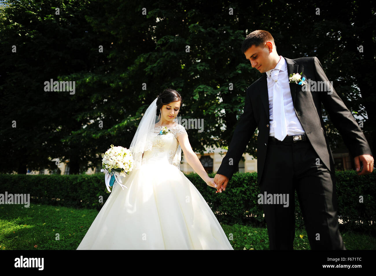 Wedding couple in love Stock Photo - Alamy