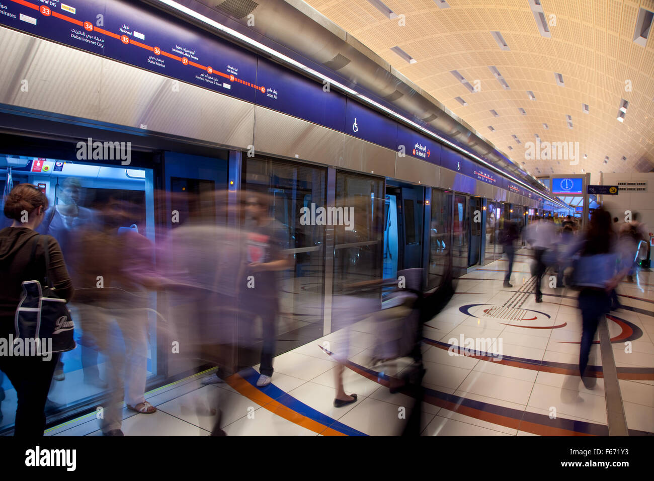 dubai-metro-station-platform-with-train-at-platform-stock-photo-alamy