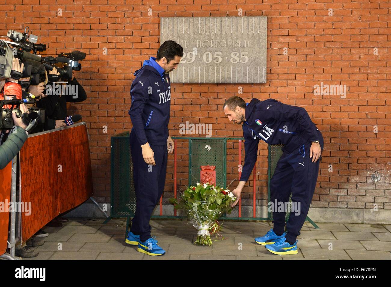 12.11.2015. King Baudouin Stadium (Formerly Heysel Stadium) Brussels, Belgium. The Juventus team visit the location where 39 fans from Liverpool and Juventus were killed during riots at the European cup final in May 1985 (30 years ago).  Gianluigi Buffon and Giorgio Chiellini Stock Photo