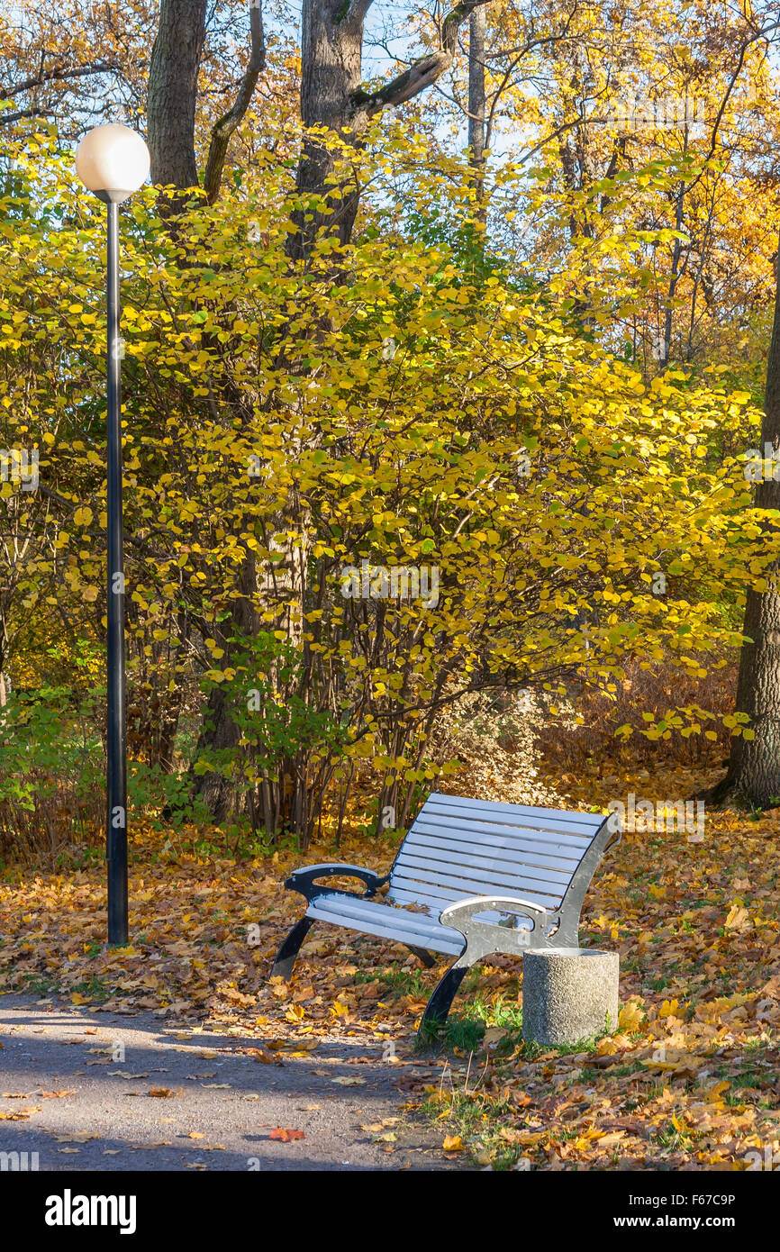 Old Fashioned Bench And Lantern In The Autumn Park Stock Photo - Alamy