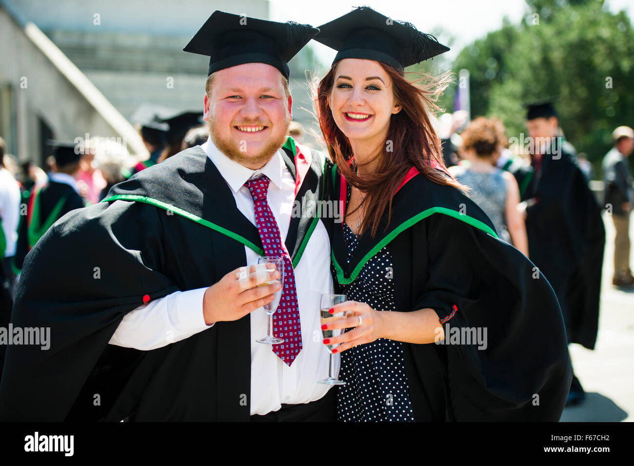 College graduation outfits shop 2019