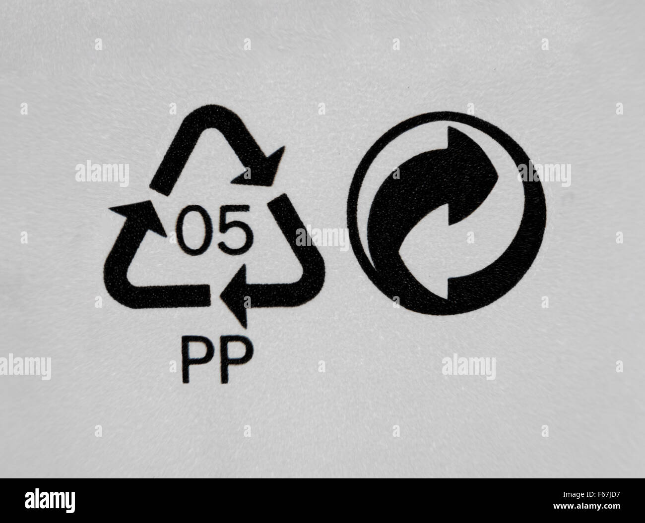 Recycle symbol hi-res stock photography and images - Alamy