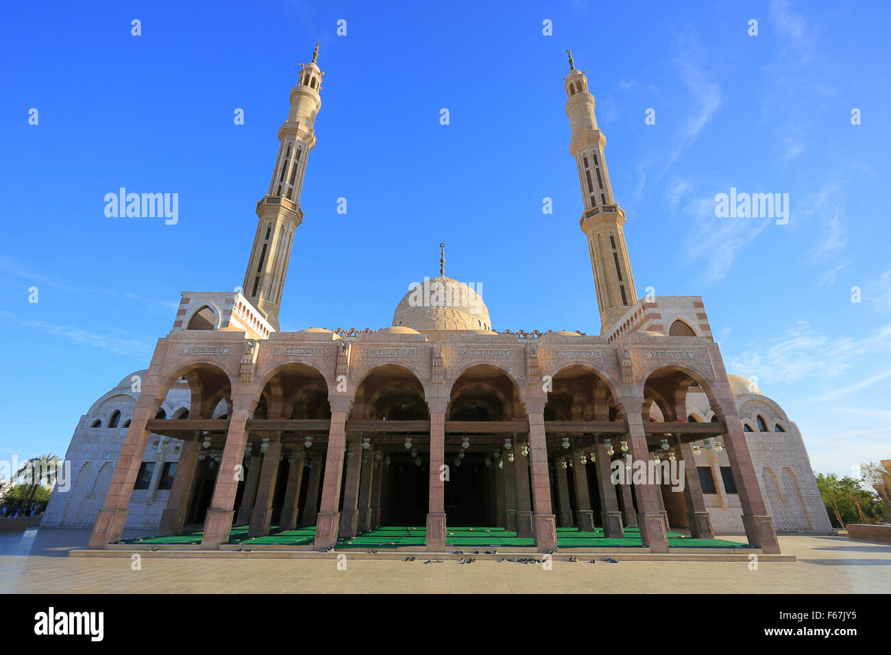 Al mustafa mosque and sharm el sheikh hi-res stock photography and