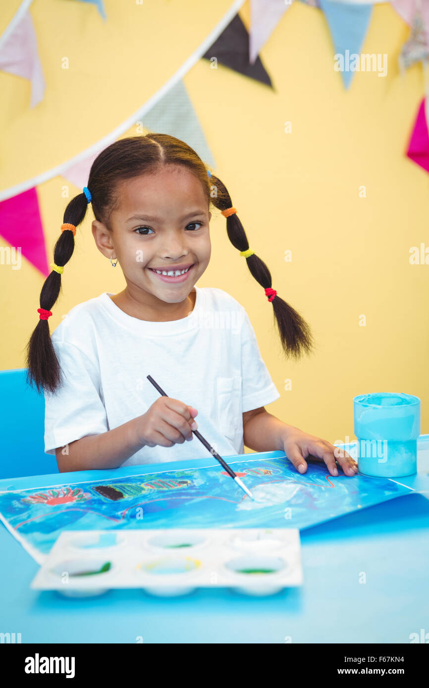 Girl painting a picture hires stock photography and images Alamy