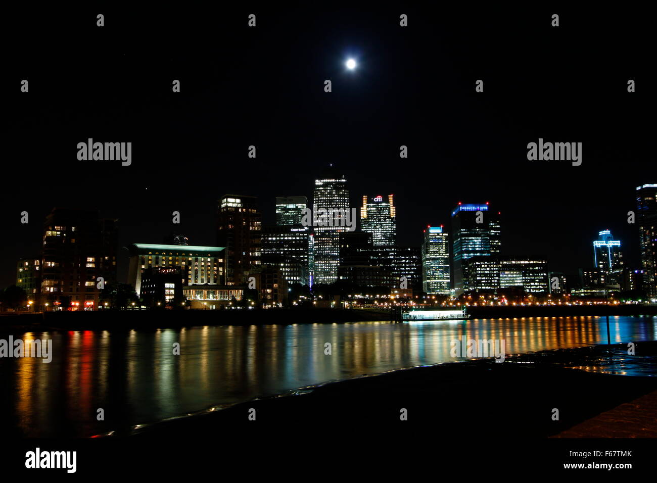 London's Canary Wharf Docklands Financial District at Dusk Panorama ...