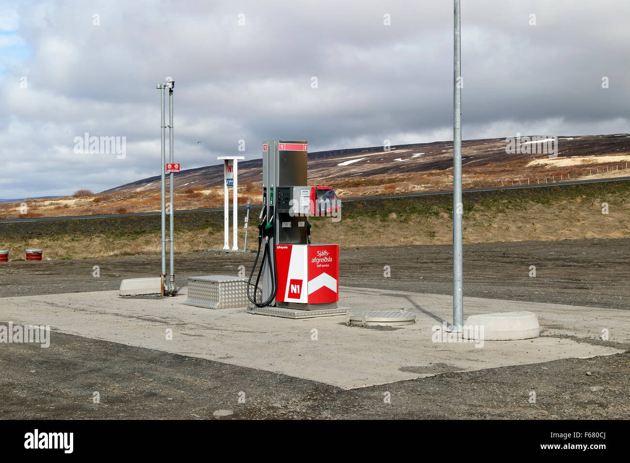 Iceland n1 petrol station hires stock photography and images Alamy