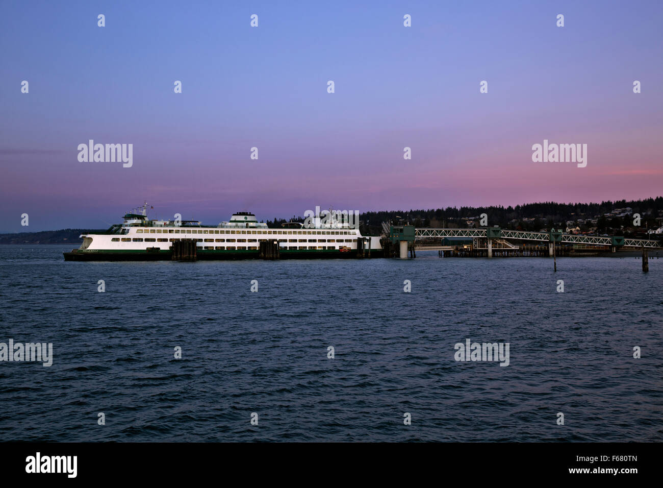 WA1200900...WASHINGTON The cross Sound ferry in dock at Edmonds