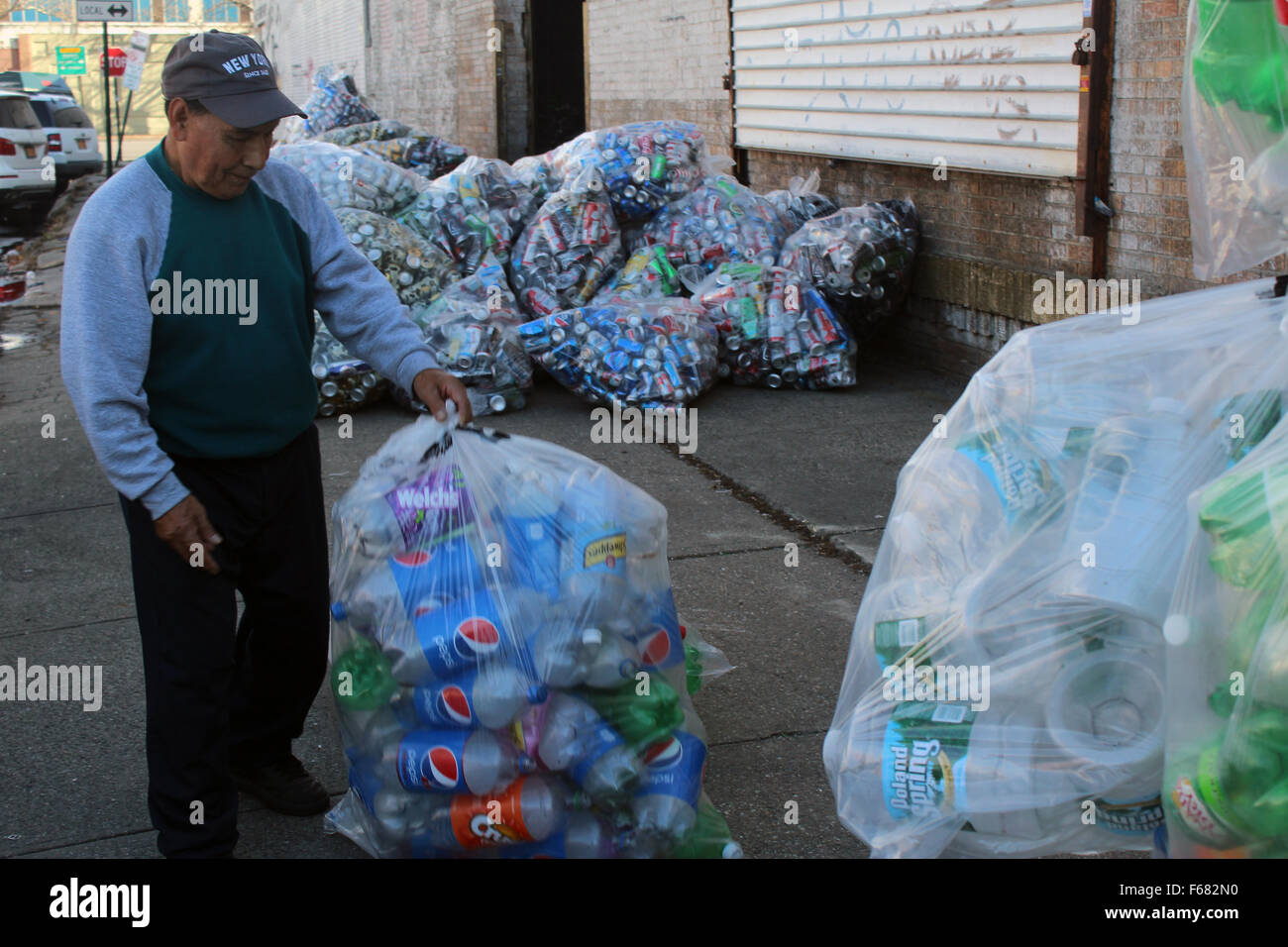 Micro Garbage Micro lorry hi-res stock photography and images - Alamy