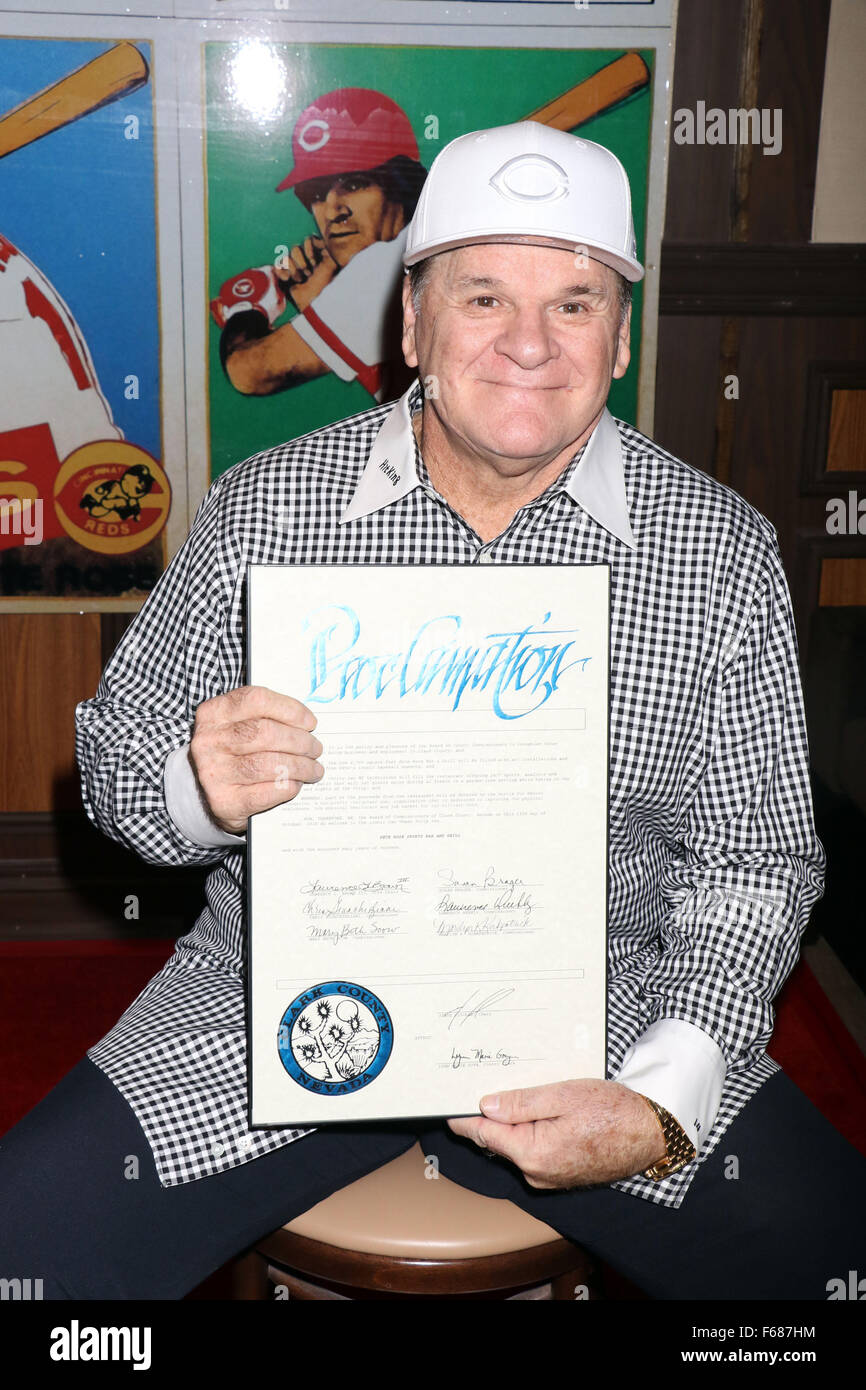 Baseball icon Pete Rose hosts VIP grand opening of his new restaurant