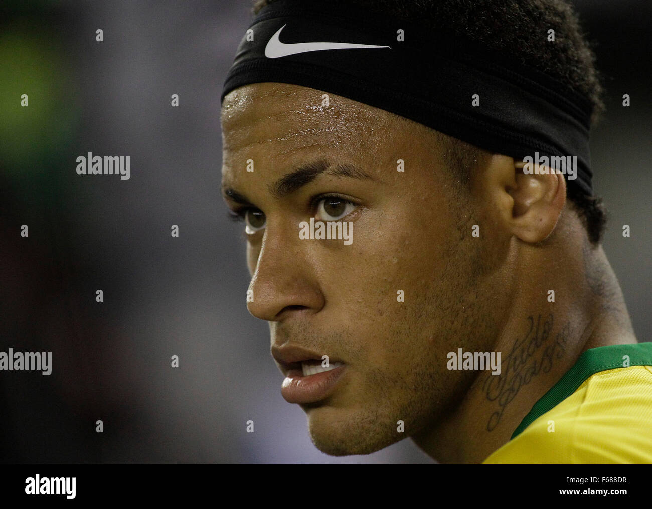 Buenos Aires, Argentina. 13th Nov, 2015. Brazil's Neymar reacts during the 2018 Russia World Cup qualifying match between Argentina and Brazil in the Monumental Antonio Vespuci Stadium in Buenos Aires, capital of Argentina, on Nov. 13, 2015. The match ended in a draw 1-1. Credit:  Alberto Raggio/Xinhua/Alamy Live News Stock Photo