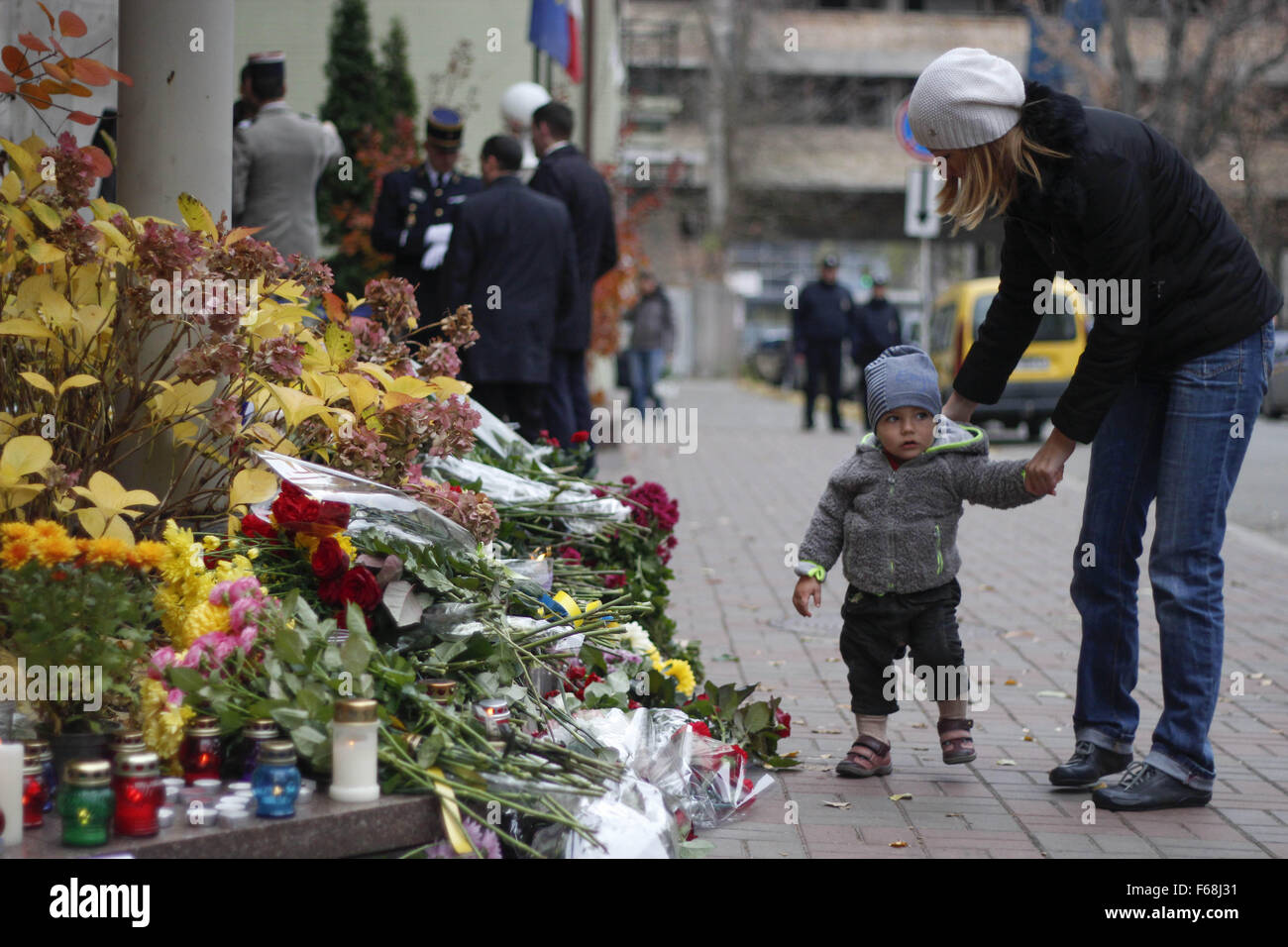 Kiev, Ukraine. 14th Nov, 2015. People lay flowers at the French Embassy ...