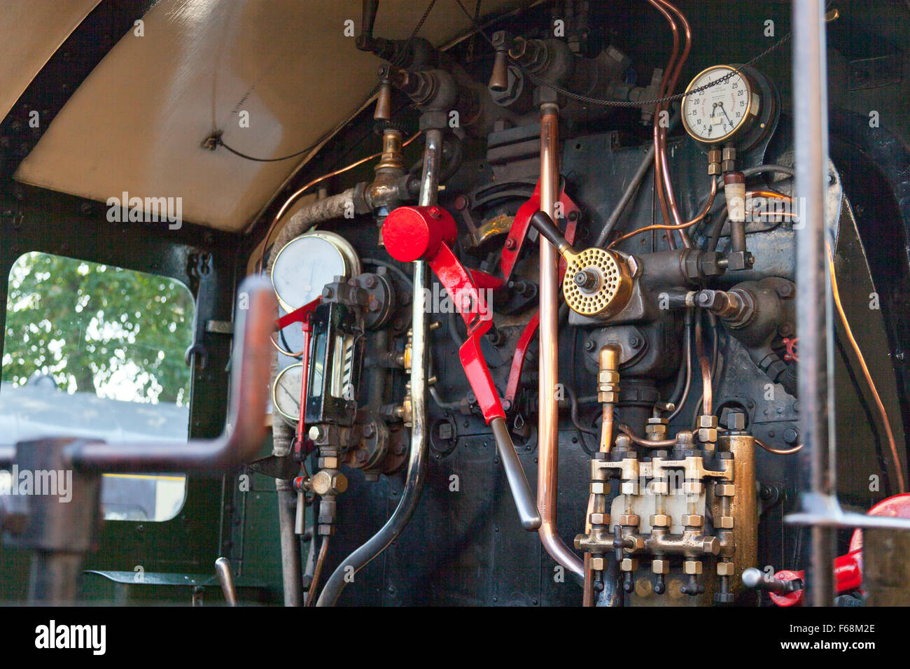 Locomotive 7827 'Lydham Manor' footplate controls on the Paignton - Dartmouth Steam Railway, Devon, UK Stock Photo