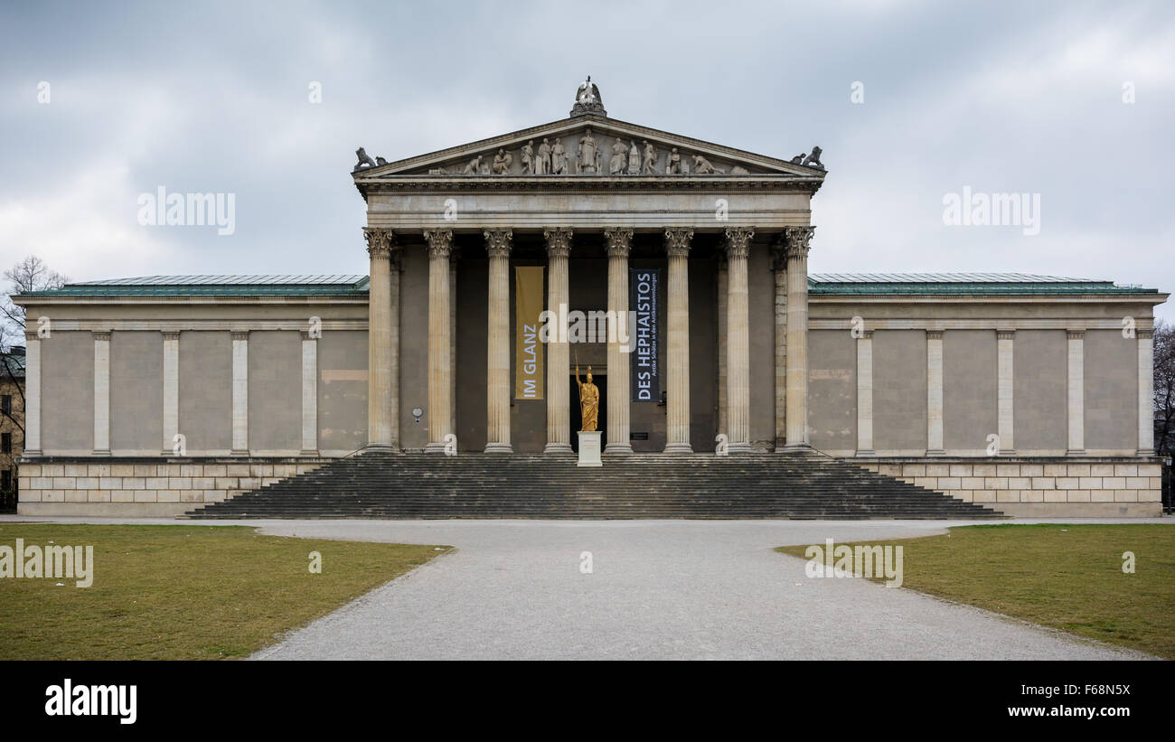 Konigsplatz munich hi-res stock photography and images - Alamy