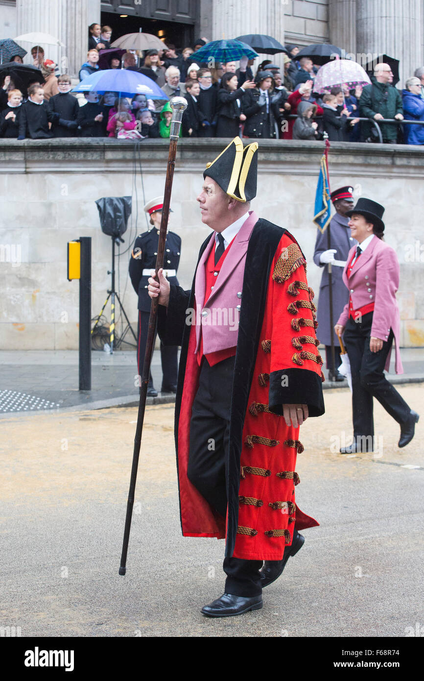 london-uk-14-november-2015-bank-of-england-group-the-lord-mayors-show-F68R74.jpg