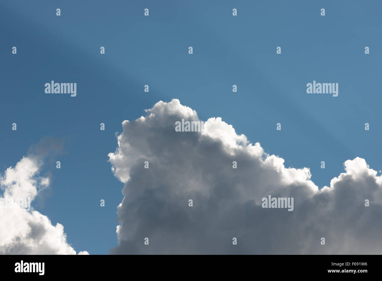 Radiant sun rays hi-res stock photography and images - Alamy