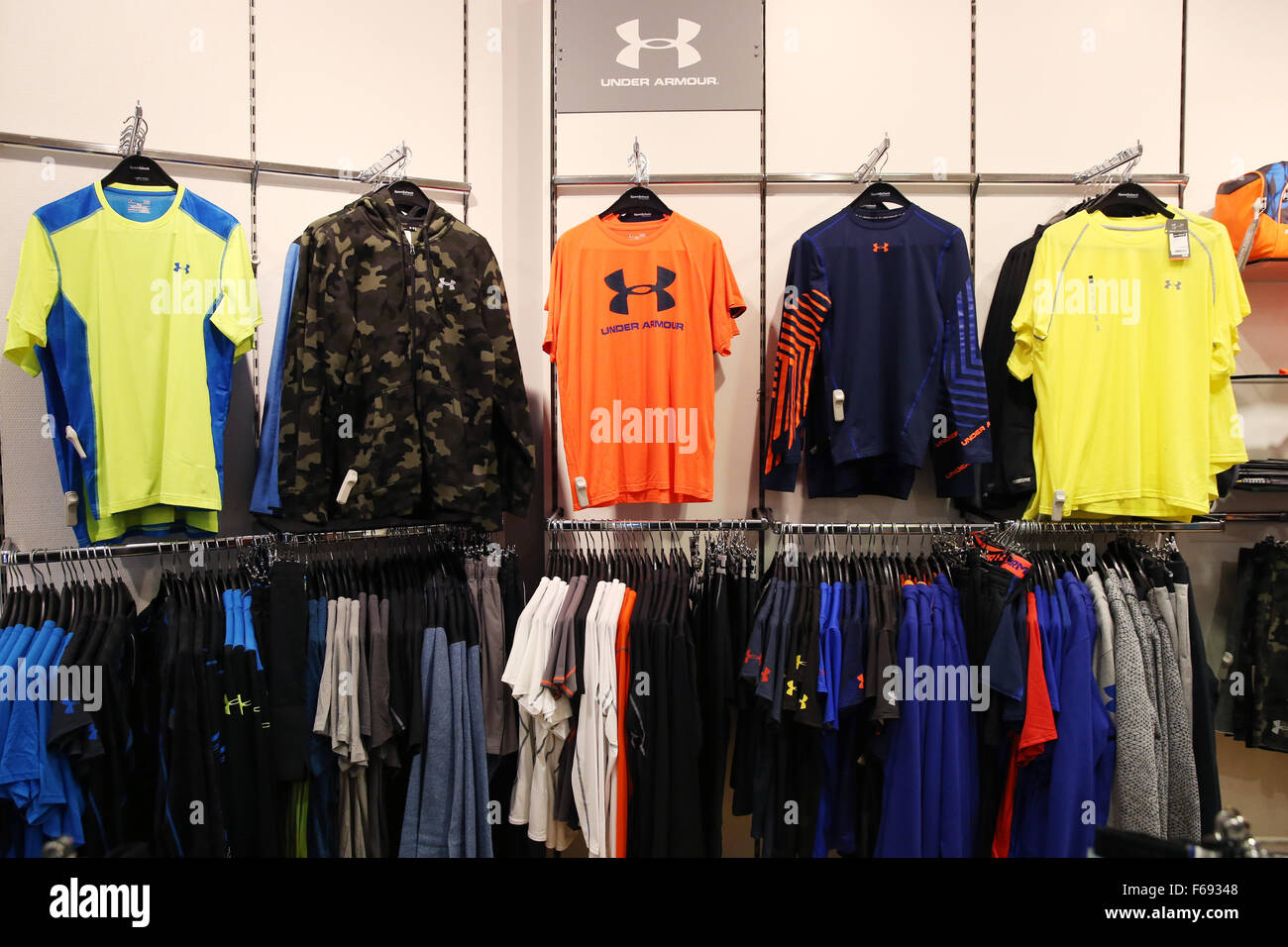 board folder capture Hamburg, Germany. 28th Oct, 2015. Clothing items of the brand 'Under Armour'  pictured in a large sports store in Hamburg, Germany, 28 October 2015. The  controversial supplier contract with US company Under