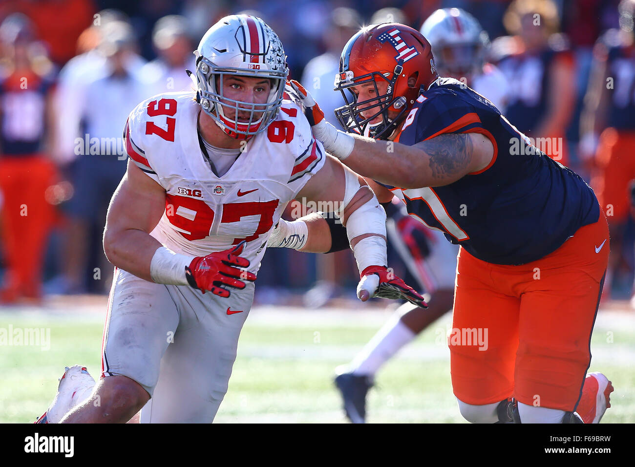 Defensive end joey bosa 97 hi-res stock photography and images - Alamy