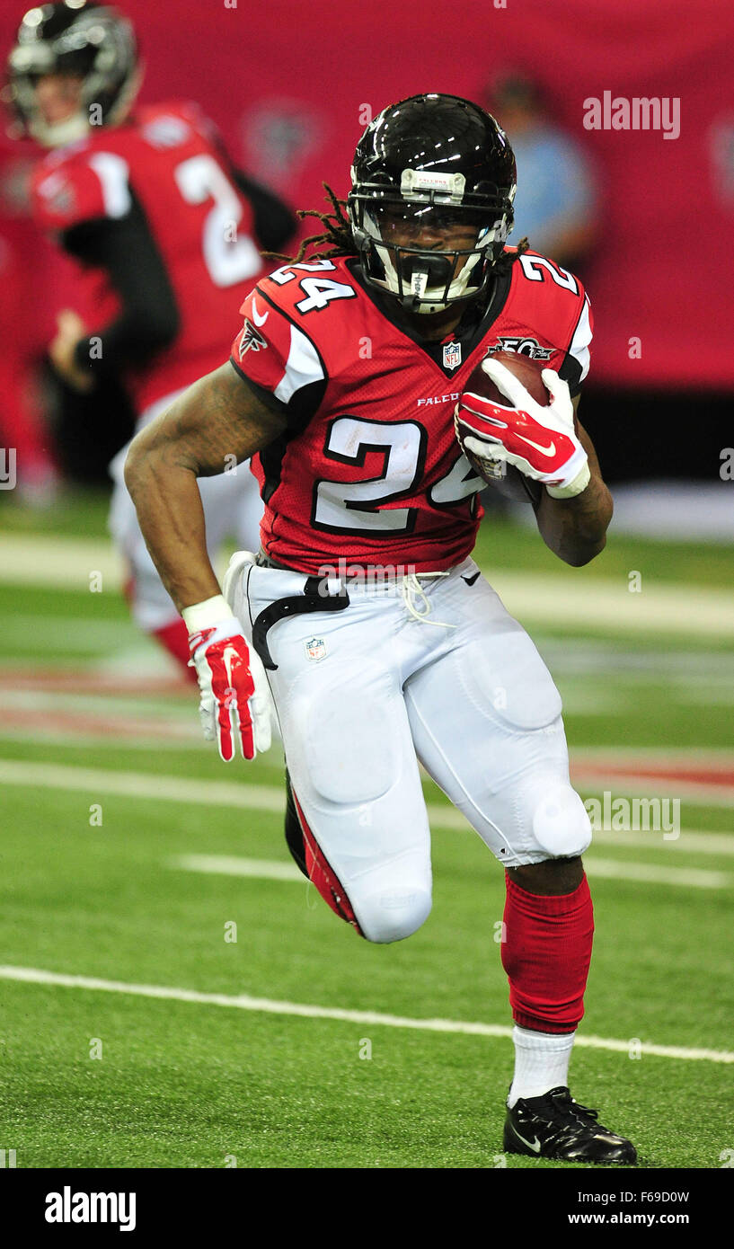 November 1, 2015: #24 Devonta Freeman of the Atlanta Falcons in action during NFL game between Houston Texans and Atlanta Falcons in the Georgia Dome in Atlanta Georgia. The Tampa Bay Buccaneers won the game 23-20. Bill McGuire/CSM Stock Photo