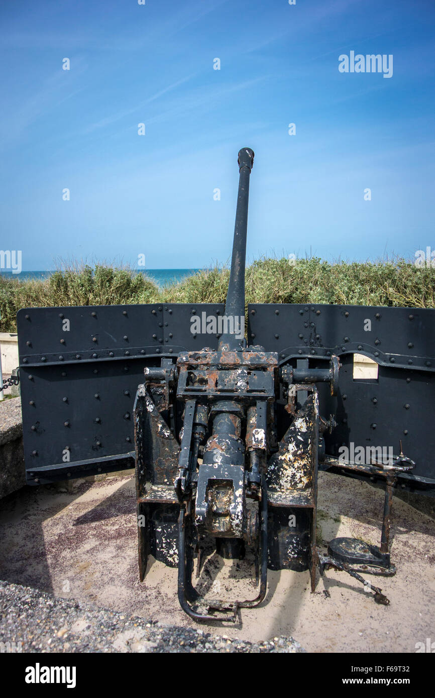 Anti aircraft gun at Utah Beach, Normandy, France Stock Photo - Alamy