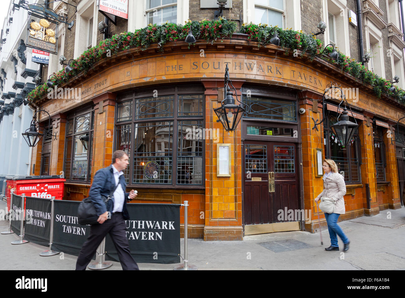 The Southwark Tavern, Southwark Street, Borough Market, London, England, U.K. Stock Photo
