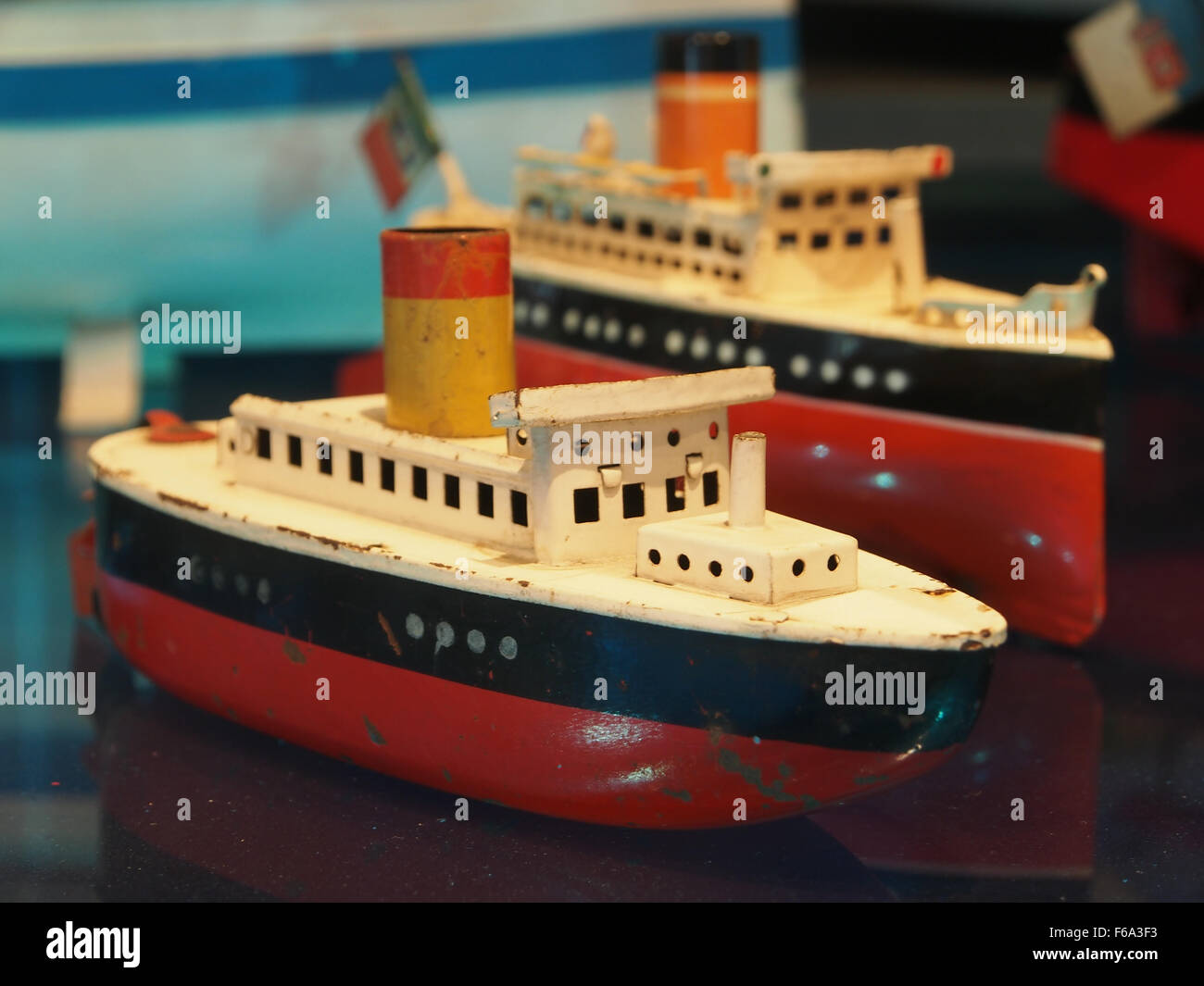 a-wind-up-tin-toy-ship-from-the-speelgoedmuseum-deventer-collection