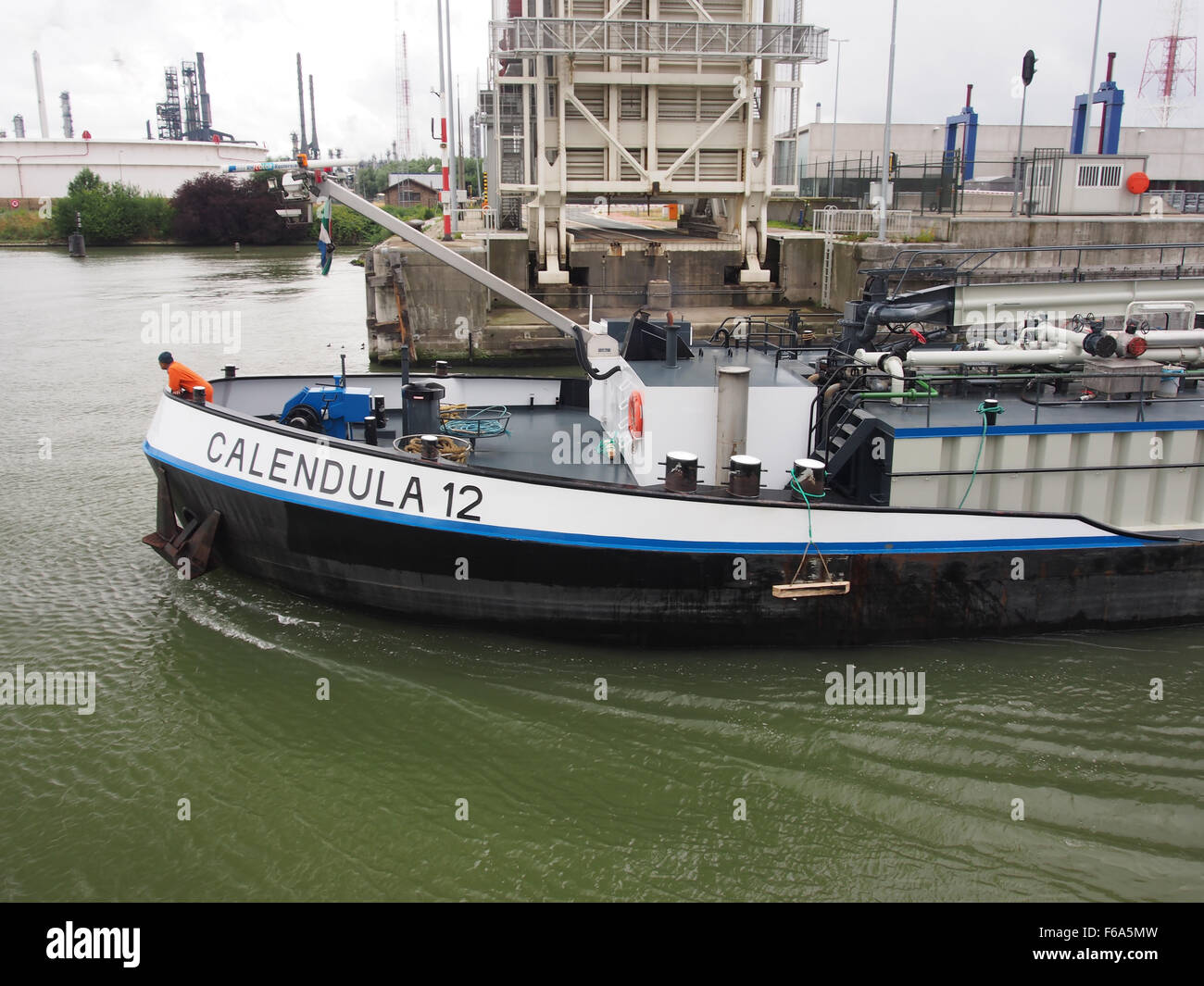 Calendula 12, ENI 02317655, is a container and oil tanker operating at ...