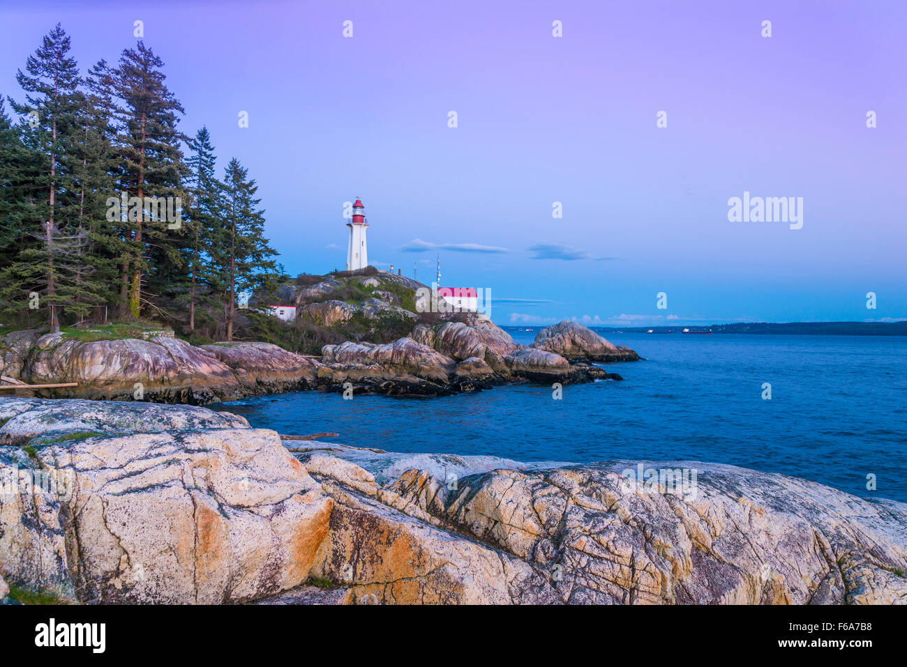 Point of light hi-res stock photography and images - Alamy