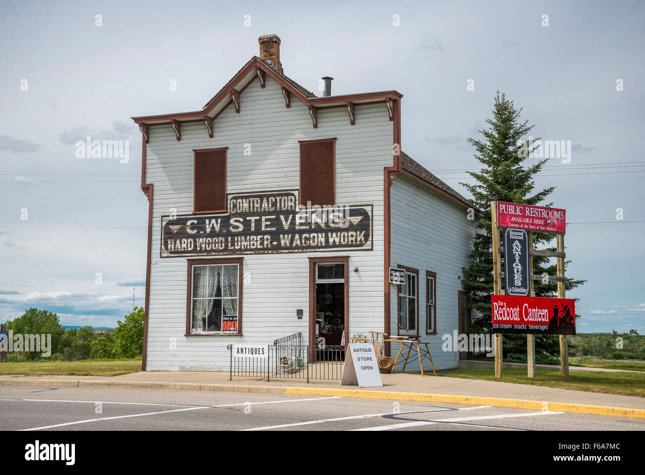 Fort macleod hires stock photography and images Alamy