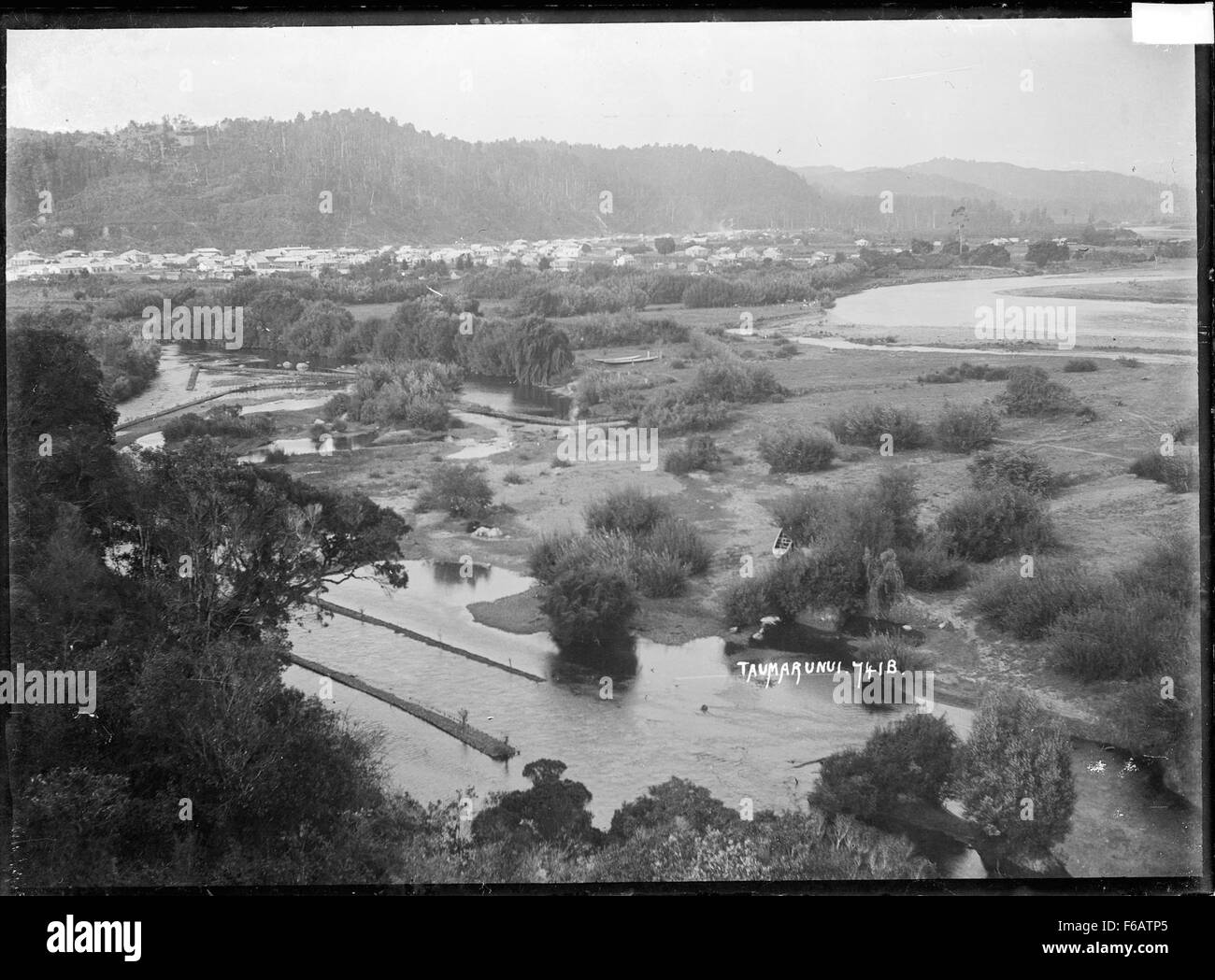 View of Taumarunui with the junction of the Whanganui River Stock Photo