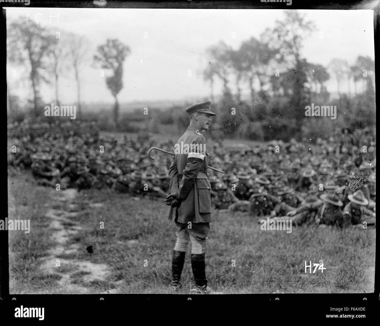 General Godley addresses troops after the Battle of Messines Stock Photo