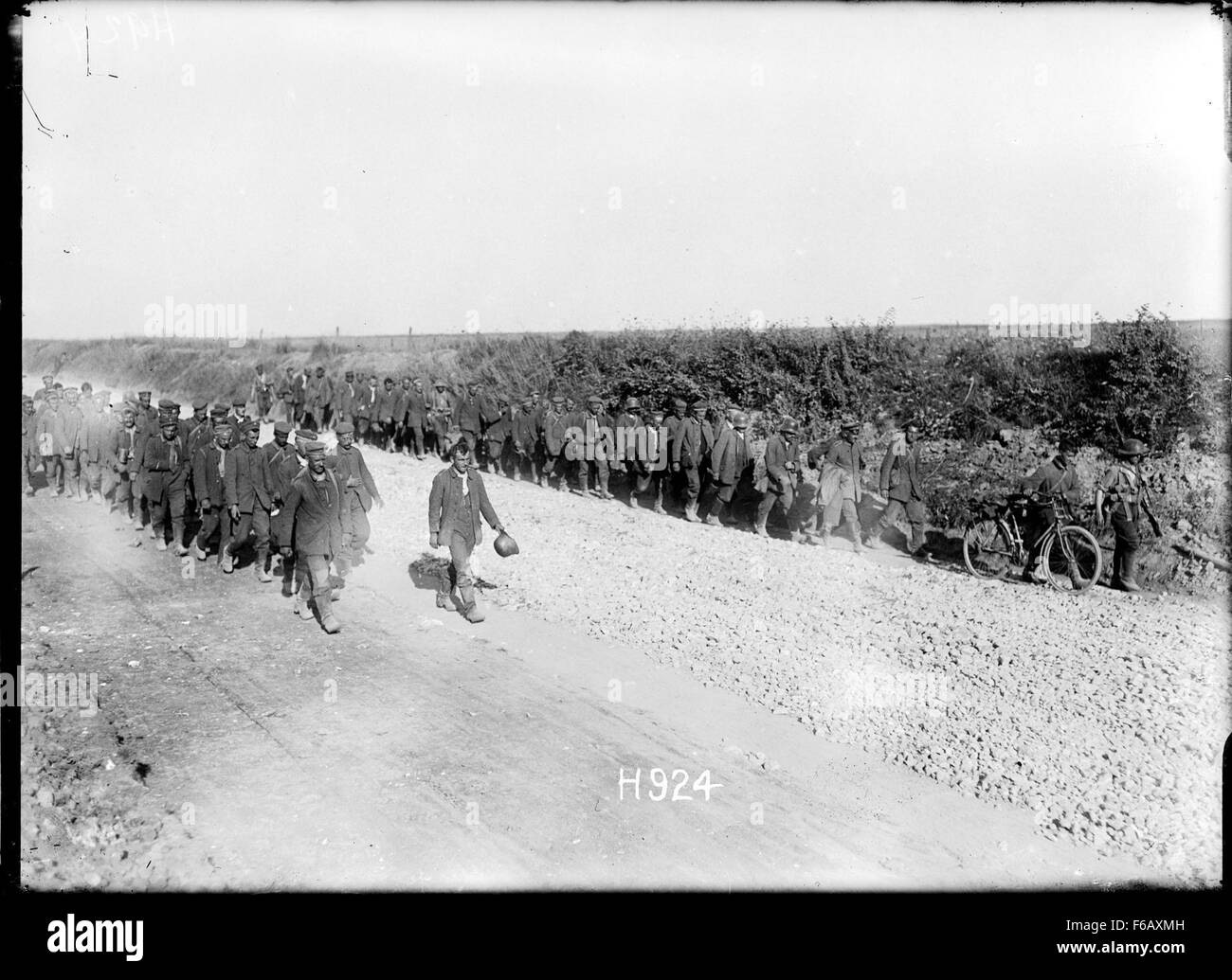 German soldiers wwi walking Black and White Stock Photos & Images - Alamy