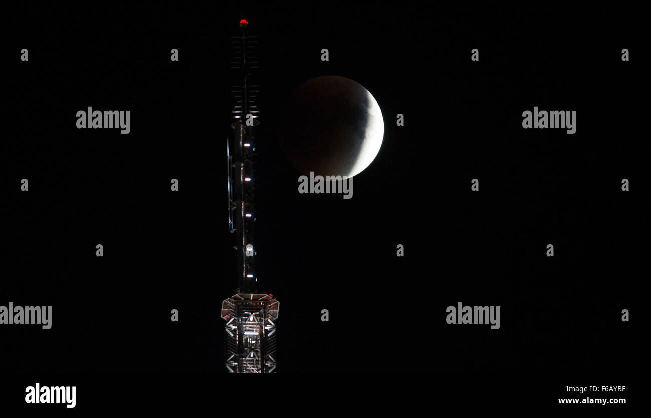 On September 27, 2015, a rare supermoon and total lunar eclipse ...