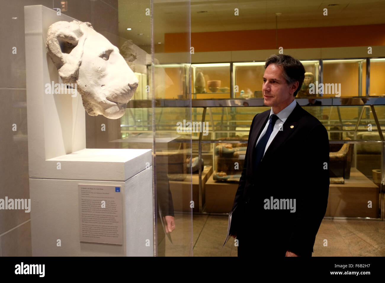 Deputy Secretary Blinken Views a Lion Sculpture at the Metropolitan Museum of Art in New York City Stock Photo