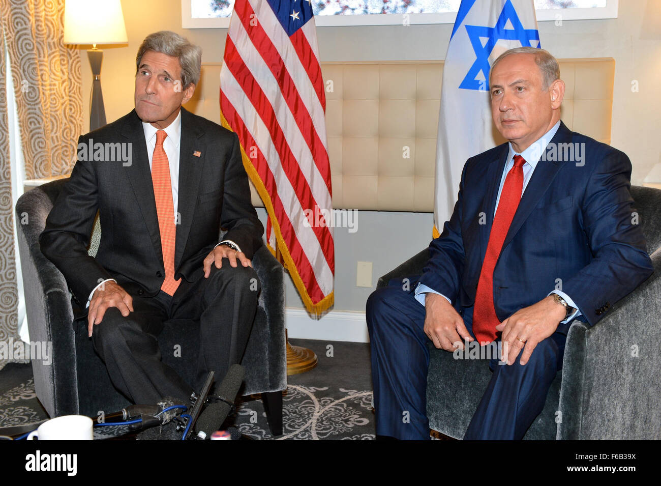 Secretary Kerry and Israeli Prime Minister Netanyahu Respond to Reporters Before Their Meeting in New York City Stock Photo
