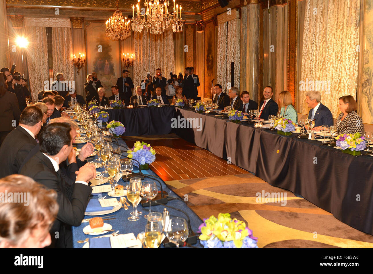Secretary Kerry Hosts the Transatlantic Dinner in New York City Stock Photo